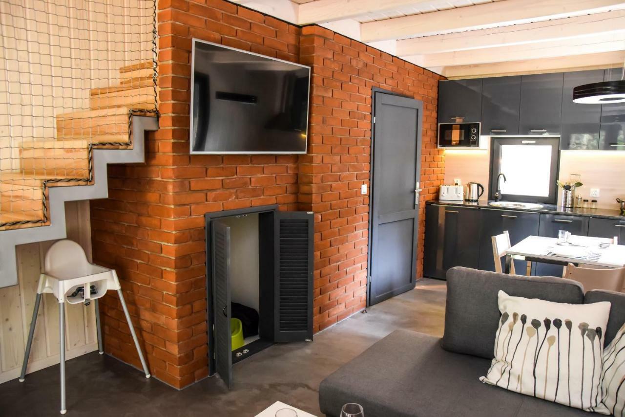 Baltic Lodge โปเบียโรโว ภายนอก รูปภาพ